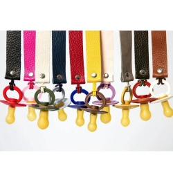 Bibs Kidful Bitkisel Boyalı Emzik Askısı - Bibs (1)
