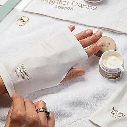 Margaret Dabbs London Luxury Treatment Gloves - Lüks El Bakım Eldiveni - Margaret Dabbs London (1)