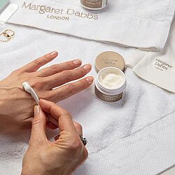 Margaret Dabbs London Pure Overnight Hand Mask Gece El Maskesi 35 ml - 3