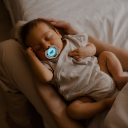 Wee Baby Nanninom Gece Emziği ve Emzik Askısı Seti​ - 4